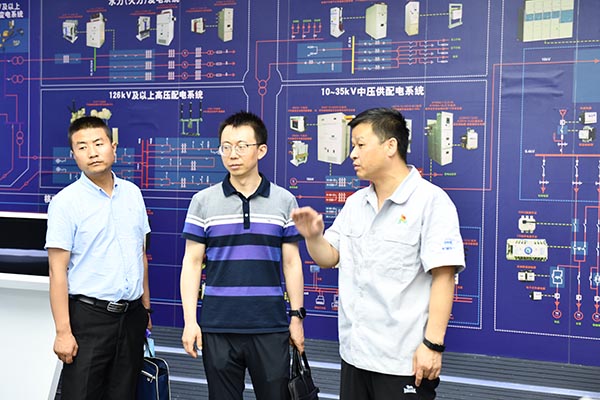 金川集团信息与自动化有限公司总经理刘军来集团公司考察调研