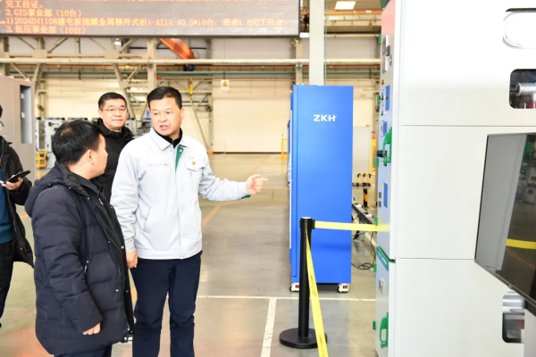 哈尔滨工业大学专家团队来长开厂集团走访交流